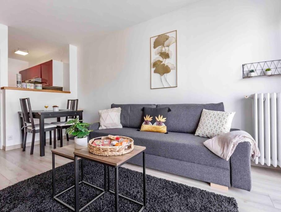 Appartement Avec Parking Et Terrasse Metro 7 Et Paris فيلوجويف المظهر الخارجي الصورة