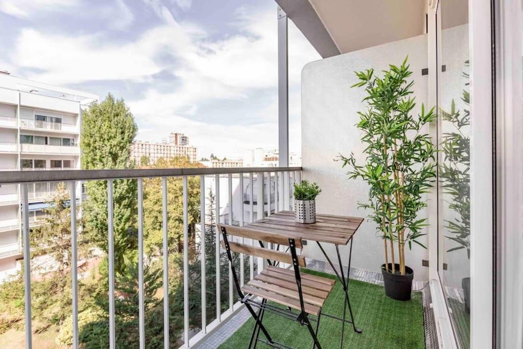 Appartement Avec Parking Et Terrasse Metro 7 Et Paris فيلوجويف المظهر الخارجي الصورة